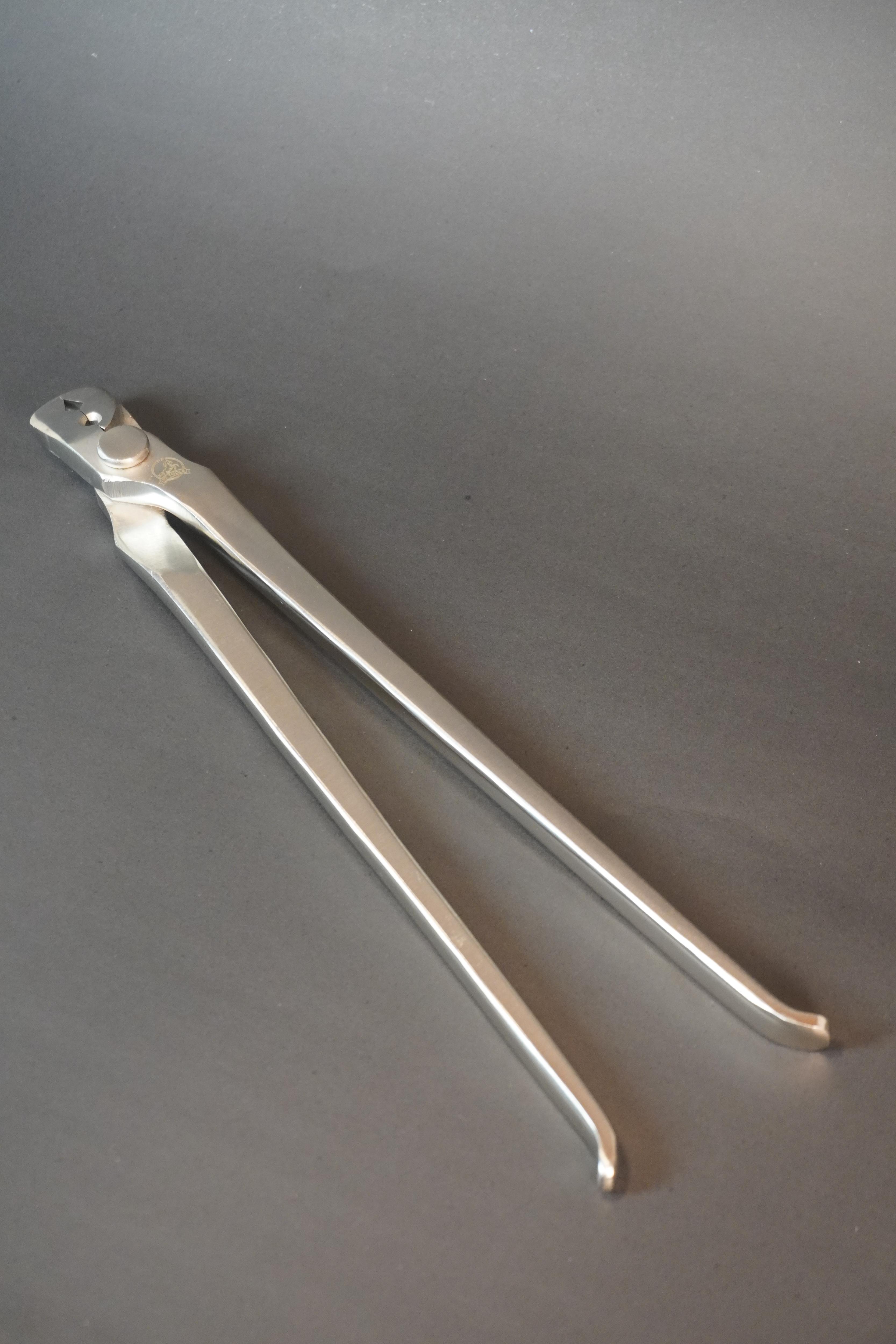 Nail Puller