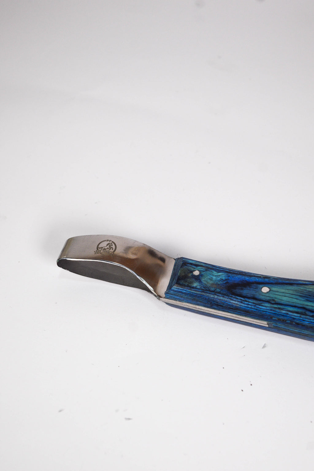 Loop Knife